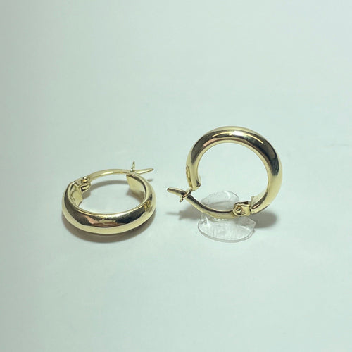 Boucles d'oreilles Boucles d’oreilles créoles en or jaune 14K 1,42 g 58 Facettes 250340
