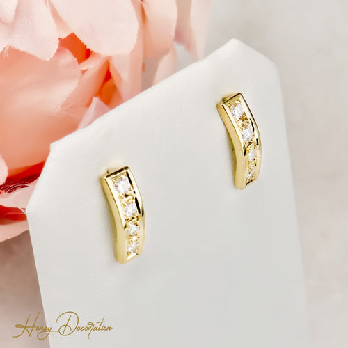 Boucles d'oreilles Boucles d’oreilles en or jaune 585 avec diamants taille brillant 0,24 ct 58 Facettes 2337