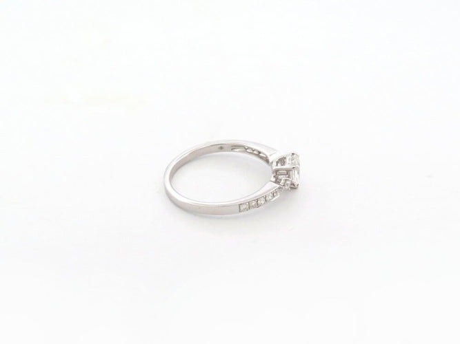Bague 54 Guérin Joaillerie - Bague solitaire Diamant de Rosée en or blanc 18k 58 Facettes 266000