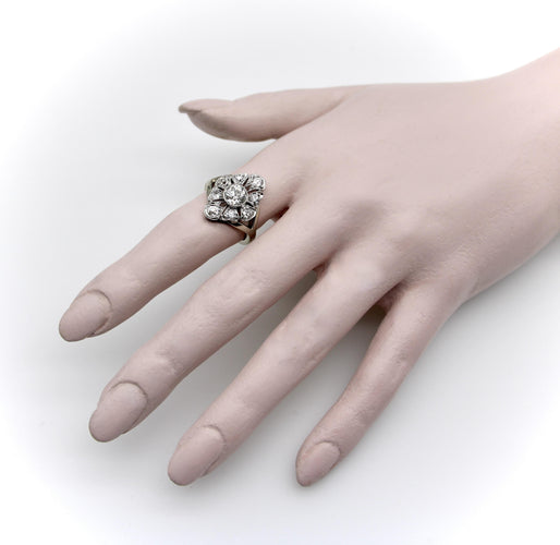 Bague Bague en or blanc 14 carats avec diamants taille ancienne, vers 1910 58 Facettes A1002Z