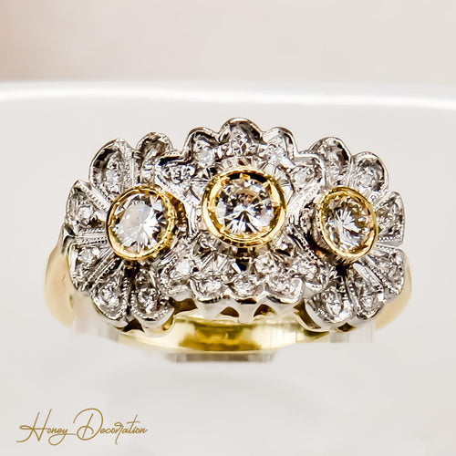 Bague 52.5 Bague Art déco rétro années 1940 en or blanc 14 carats et diamants 58 Facettes 2601