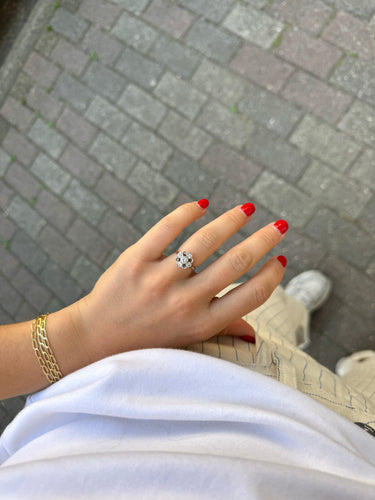 Bague 49 Bague vintage en or blanc 18k et diamants 58 Facettes