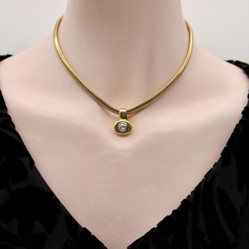 Pendentif Pendentif des années 1980 en or jaune 18k et diamant 58 Facettes A2000L