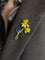 Broche Broche fleur vintage années 1970 en or jaune 18 carats et émail 58 Facettes 998