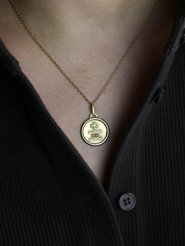 Pendentif Augis - Médaille Amour ronde en or jaune avec rubis et diamant 58 Facettes 1202.2