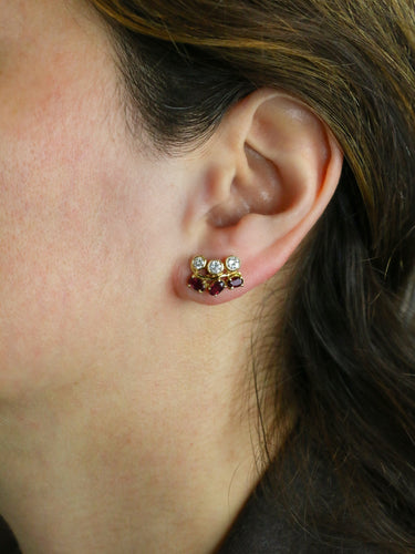 Boucles d'oreilles Boucles d’oreilles vintage en or, diamants et grenats 58 Facettes 391.17