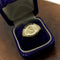 Bague 56 Goldsmiths and Silversmiths Co. Ltd. - Bague chevalière en or 18 carats, intaille aigle 58 Facettes A2002F