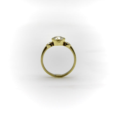 Bague 54 Bague trilogie de fiançailles en or 18k et diamants 58 Facettes