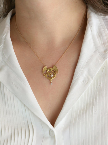 Collier Collier Art nouveau - Chimère en or jaune 18 carats et perles 58 Facettes 1108.3