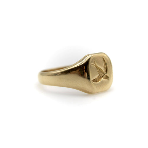 Bague 64 Bague chevalière Art déco en or 18K avec intaille d’hirondelle 58 Facettes A2002Z