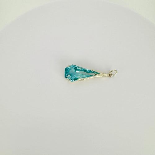 Pendentif Pendentif vintage en or blanc 14 carats et tourmaline 58 Facettes 2508020