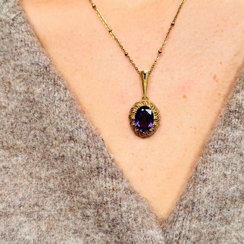 Pendentif Pendentif vintage en or jaune 18 carats et améthyste ovale 58 Facettes 2509002