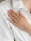 Bague 53 Alliance vintage sertie étoile en or blanc 18 carats et diamants 58 Facettes 1145.2