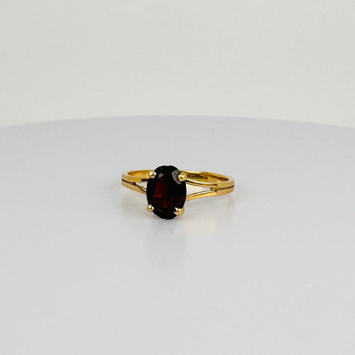 Bague Bague solitaire vintage en or 18k avec grenat ovale 58 Facettes 2508017