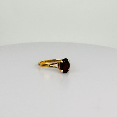 Bague Bague solitaire vintage en or 18k avec grenat ovale 58 Facettes 2508017