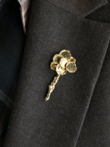 Broche Chaumet - Broche bouquet de fleurs en or jaune 18 carats 58 Facettes 1153.4
