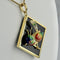 Pendentif Pendentif - Or jaune 18 carats, onyx et oiseau émaillé 58 Facettes 1909