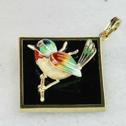 Pendentif Pendentif - Or jaune 18 carats, onyx et oiseau émaillé 58 Facettes 1909