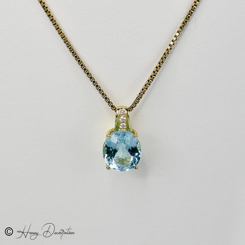 Pendentif Pendentif en or jaune 18 carats avec topaze et diamants 58 Facettes 2364