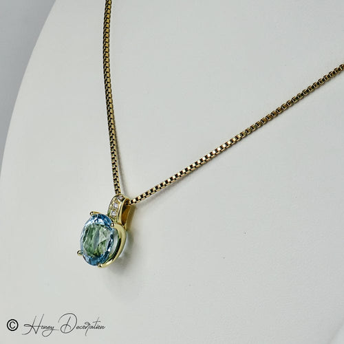 Pendentif Pendentif en or jaune 18 carats avec topaze et diamants 58 Facettes 2364