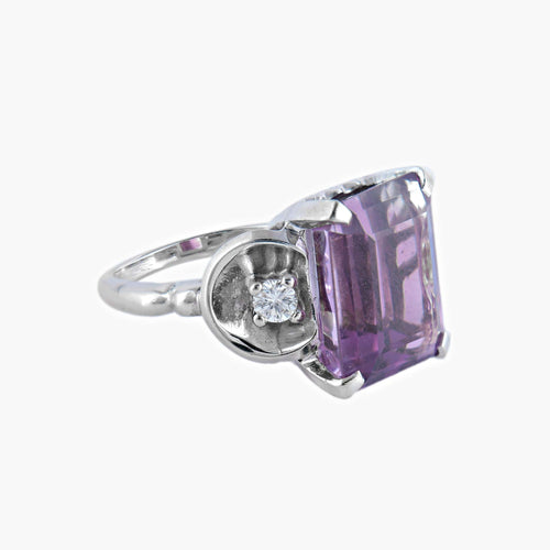 Bague 50 / Améthyste / Or Blanc Bague "Victoire" en or jaune et améthyste, diamants 58 Facettes BO/220026 STA
