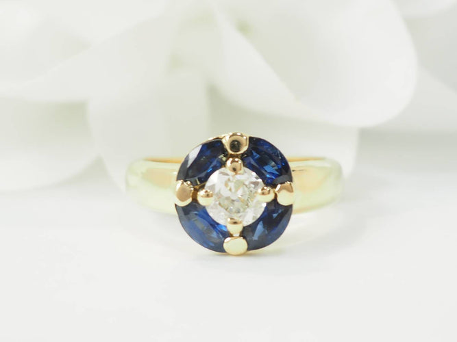 Bague 51 Bague ronde en or jaune 18 ct avec diamant et saphirs 58 Facettes 33402