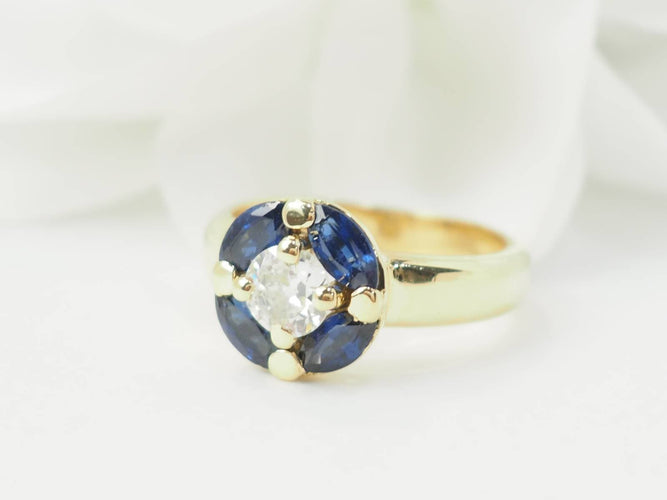 Bague 51 Bague ronde en or jaune 18 ct avec diamant et saphirs 58 Facettes 33402