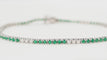 Bracelet 18cm Bracelet rivière en or blanc 18 kt, émeraudes et diamants 58 Facettes 32238