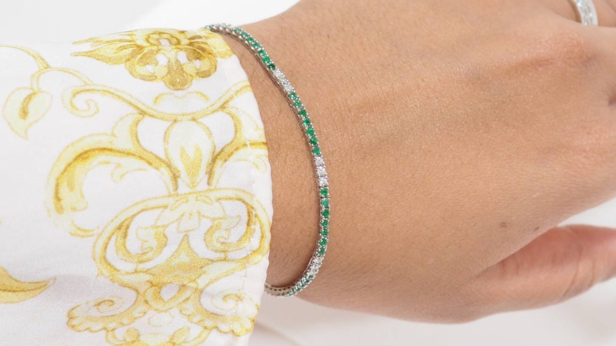 Bracelet 18cm Bracelet rivière en or blanc 18 kt, émeraudes et diamants 58 Facettes 32238