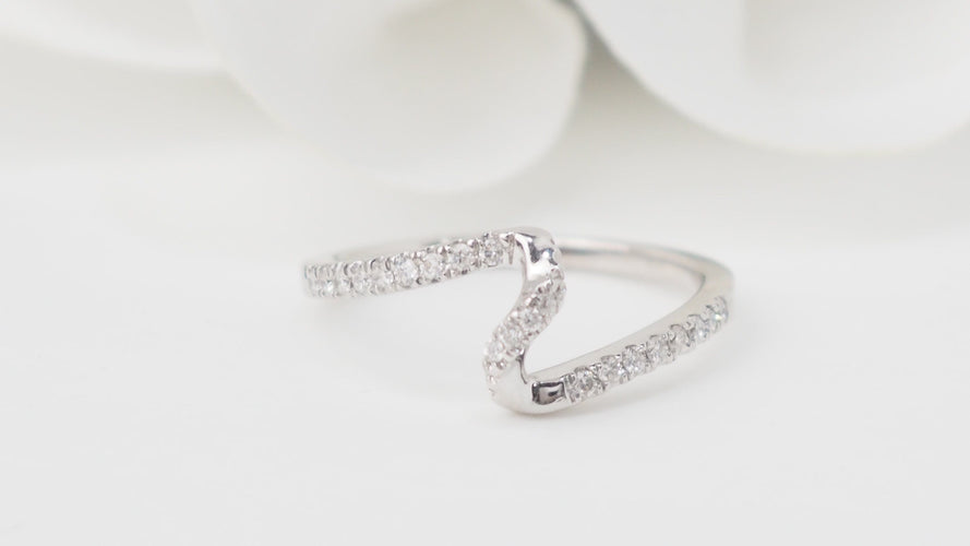 Bague 54 Bague Zig Zag en or blanc 18 ct et diamants 58 Facettes 32749