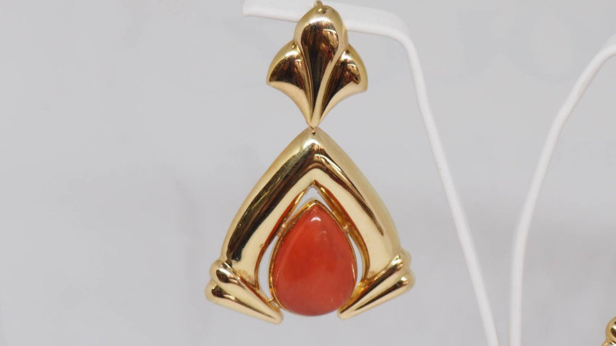 Boucles d'oreilles Boucles d’oreilles pendantes en or jaune 18 kt et corail 58 Facettes 29894