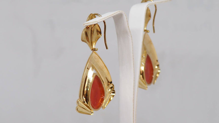 Boucles d'oreilles Boucles d’oreilles pendantes en or jaune 18 kt et corail 58 Facettes 29894