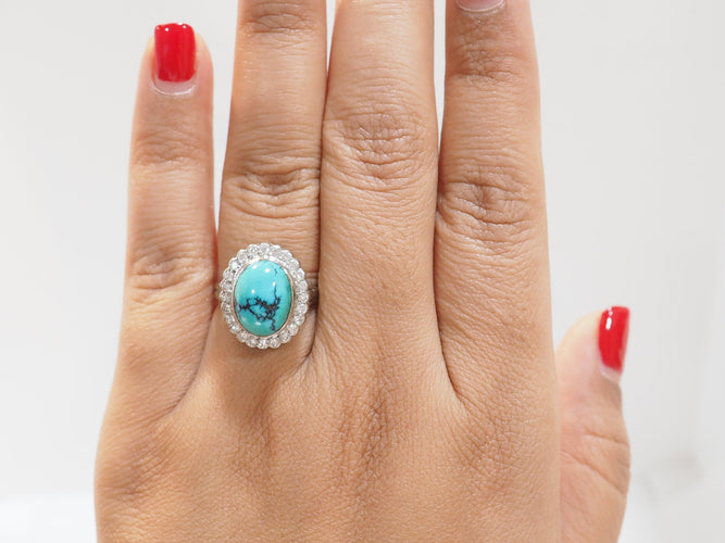 Bague 56 Bague pompadour en or blanc 18 ct, diamants et turquoise cabochon 58 Facettes 33204