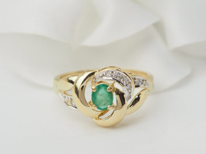Bague 52.5 Bague vintage en or jaune 18 ct avec émeraude et diamants 58 Facettes 33274