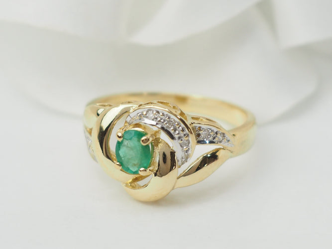 Bague 52.5 Bague vintage en or jaune 18 ct avec émeraude et diamants 58 Facettes 33274