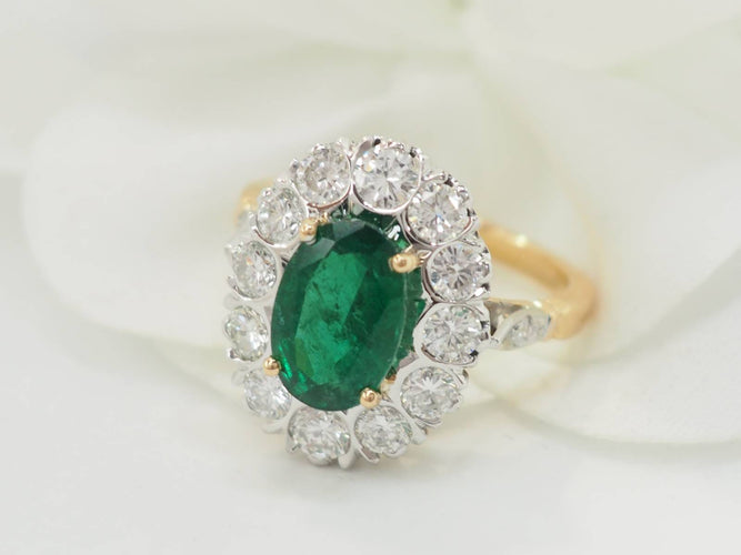 Bague 53 Bague entourage en or bicolore 18 ct avec émeraude et diamants 58 Facettes 33483