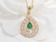 Collier Collier pendentif en or jaune 18 kt, émeraude et diamants 58 Facettes 33327