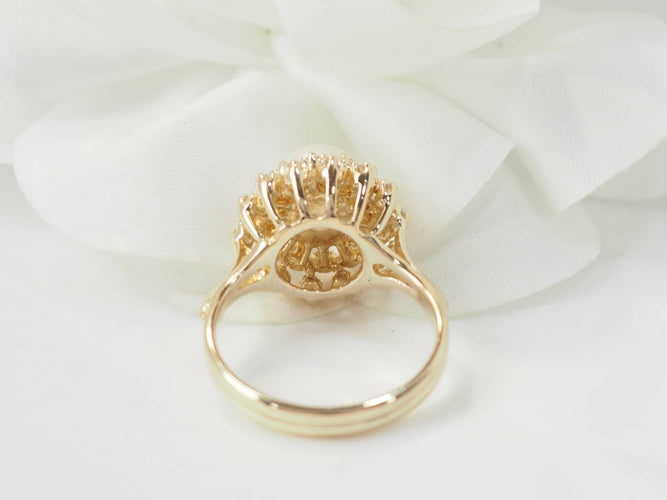 Bague 53.5 Bague vintage en or jaune 18 ct, perle de culture et diamants 58 Facettes 33538