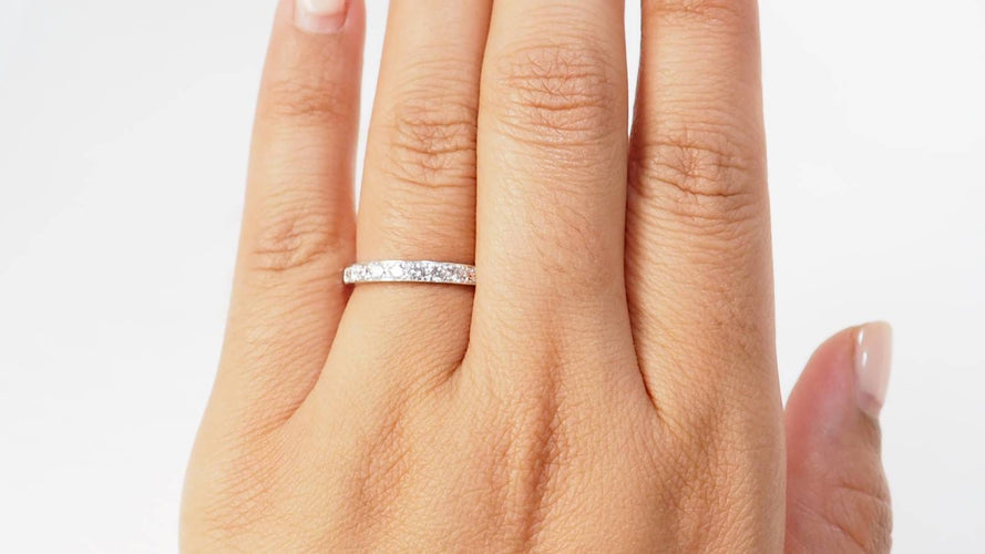 Bague 56 Alliance américaine tour complet en or blanc 18 kt et diamants 0,90 ct 58 Facettes 29462
