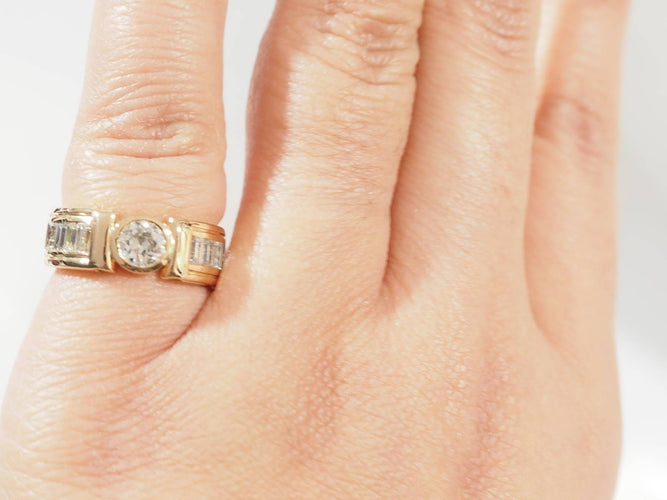 Bague 52 Bague ruban en or jaune 18 ct et diamants 58 Facettes 33599