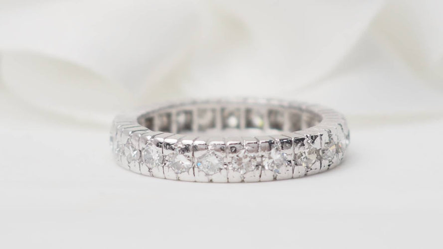 Bague 49 Alliance américaine tour complet en platine 850 et diamants 0,92 ct 58 Facettes 30685