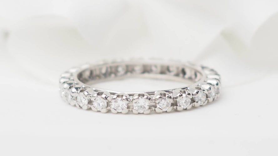 Bague 60 Alliance américaine en or blanc 18 kt et diamants 1,20 ct 58 Facettes 33032