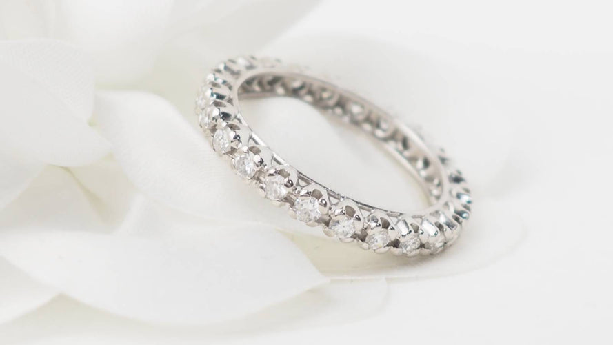 Bague 60 Alliance américaine en or blanc 18 kt et diamants 1,20 ct 58 Facettes 33032