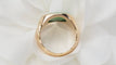Bague 50 Bague chevalière en or jaune 18 kt avec cabochon de jade 58 Facettes 31221