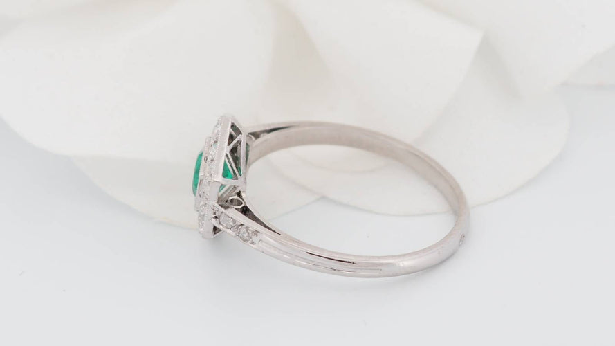 Bague 55.5 Bague hexagonale Art déco en platine 900, émeraude et diamants 58 Facettes 33046