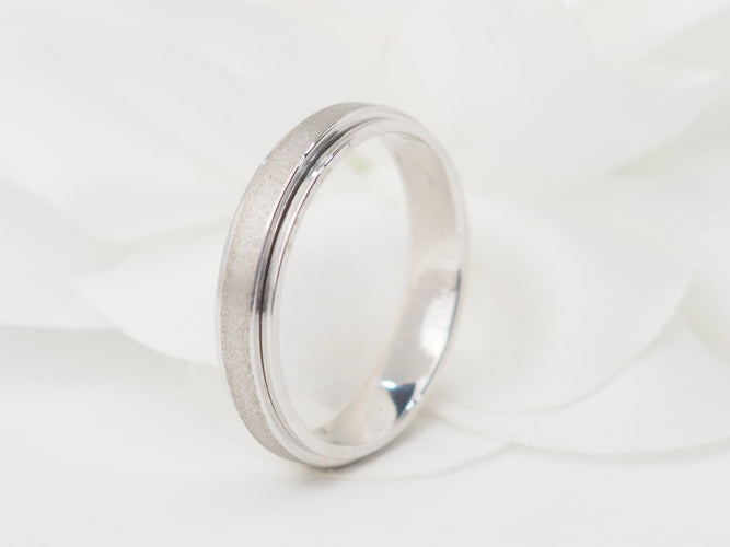 Bague 65 Piaget Possession - Bague en or blanc 18 kt 58 Facettes 29134