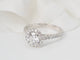 Bague 53 Bague solitaire en or blanc 18 kt et diamants 0,82 ct 58 Facettes 31189/30918