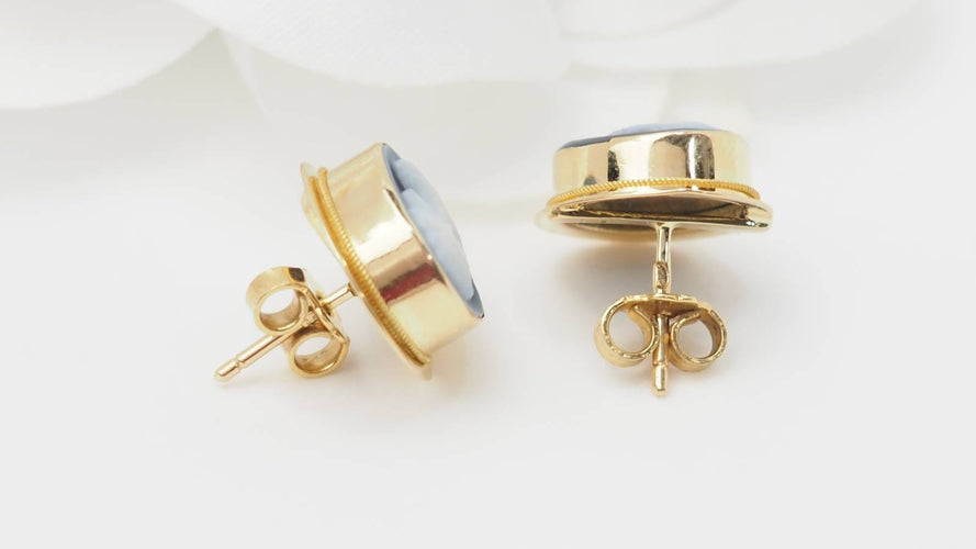 Boucles d'oreilles Boucles d’oreilles camées sur onyx en or jaune 18 ct 750 58 Facettes 32762