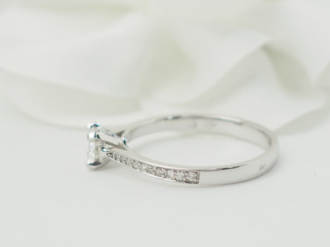 Bague 54 Bague solitaire en or blanc 18 ct et diamants 0,35 ct 58 Facettes 28292