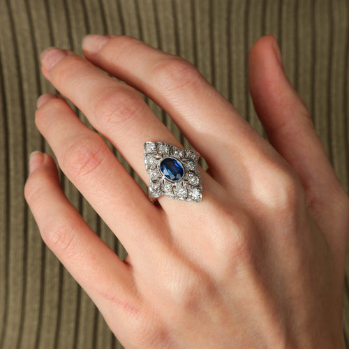 Bague 50 Bague Art Déco en platine et saphir, entourée de diamants 58 Facettes BO/220144